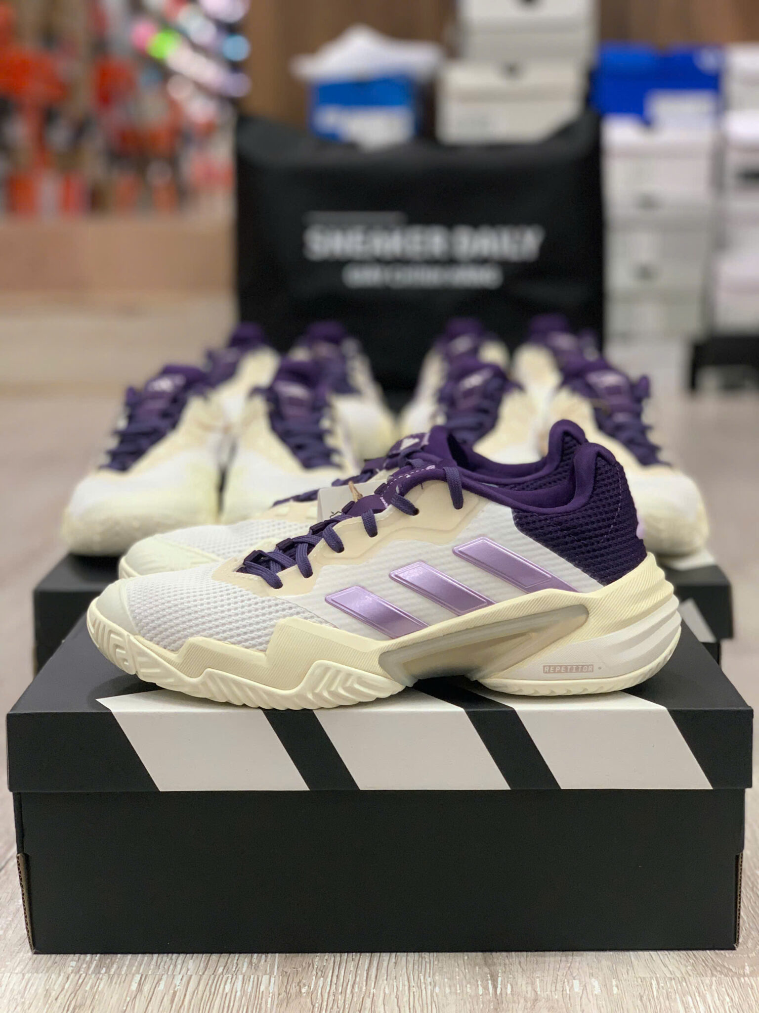 Giày Pickleball Tennis Adidas Barricade 13 White Plum JR7814 — ảnh 2
